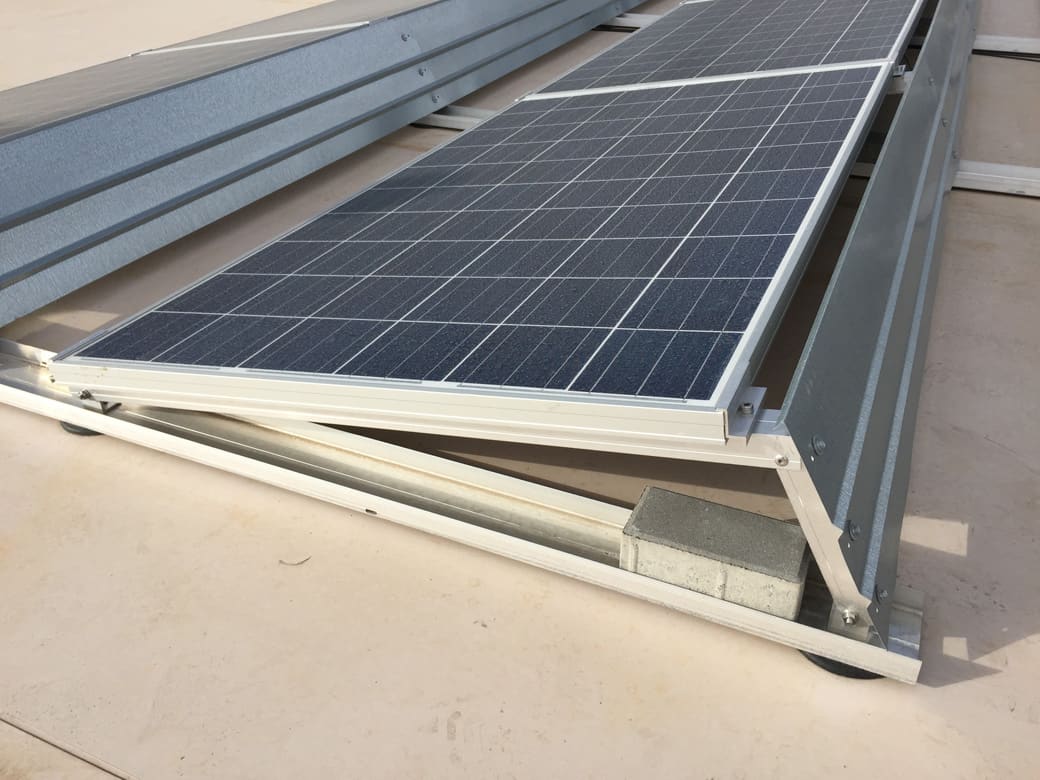 Instalación de placas solares en Bon Preu Balenyà