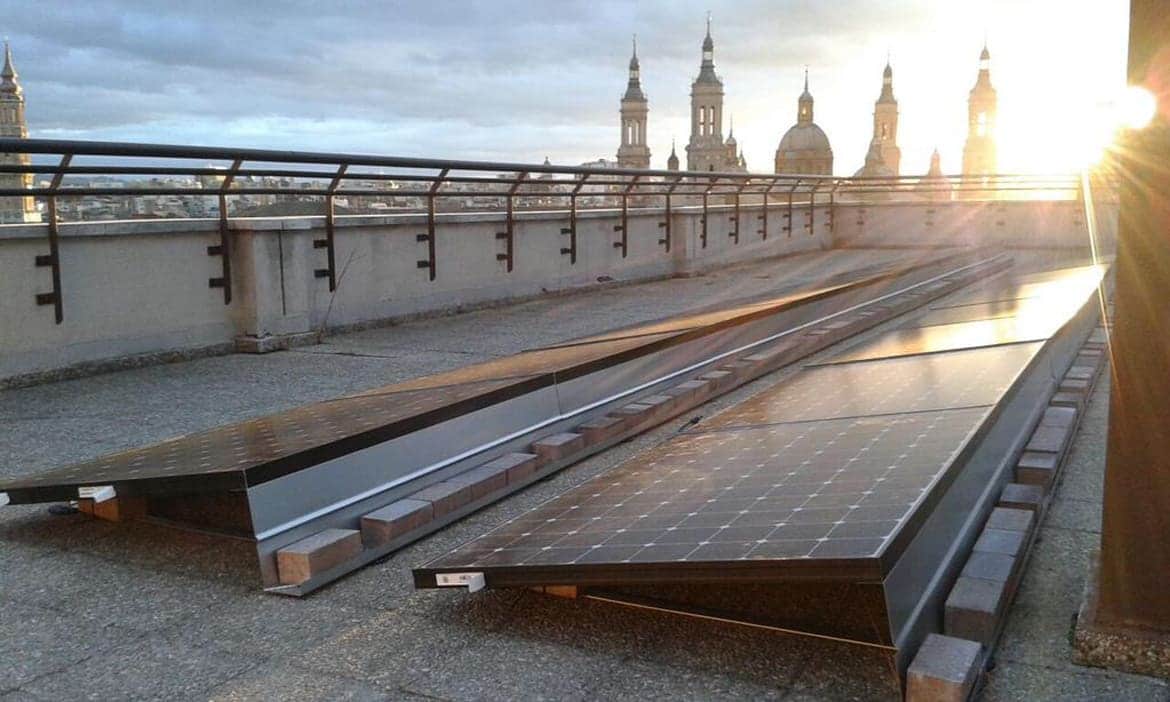 Placas solares instaladas en Zaragoza