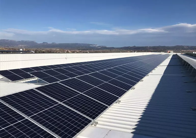 Estructura para placas solares fotovoltaicas en Gurb, Barcelona