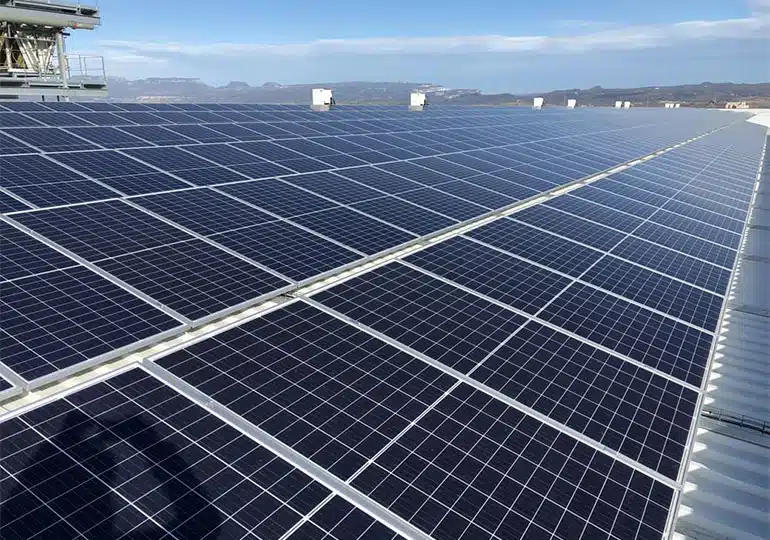 Paneles solares fotovoltaicos en Gurb, Barcelona