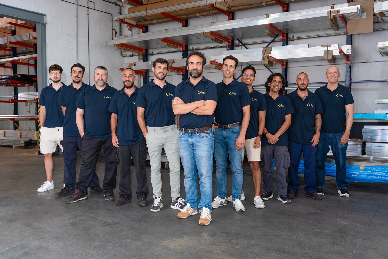 Equipo técnico de C-Solar en la fábrica de estructuras fotovoltaicas en Ripollet, Barcelona